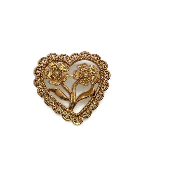 Romantic Openwork Heart Brooch with Two Flowers - Picture 2 of 6